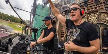 Relive Tomorrowland Main Stage Set