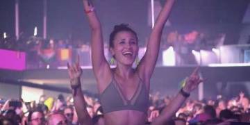 Cosmic Gate – YEAH! (Official Music Video)